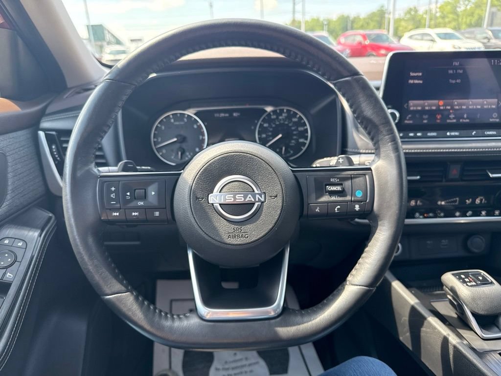 Used 2022 Nissan Rogue SV AWD/4WD image 17