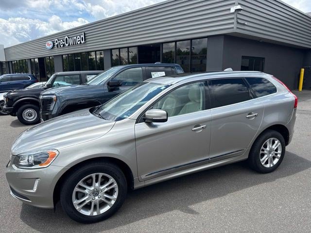 Used 2015 Volvo XC60 T5 Platinum w/ Climate Package AWD/4WD image 6