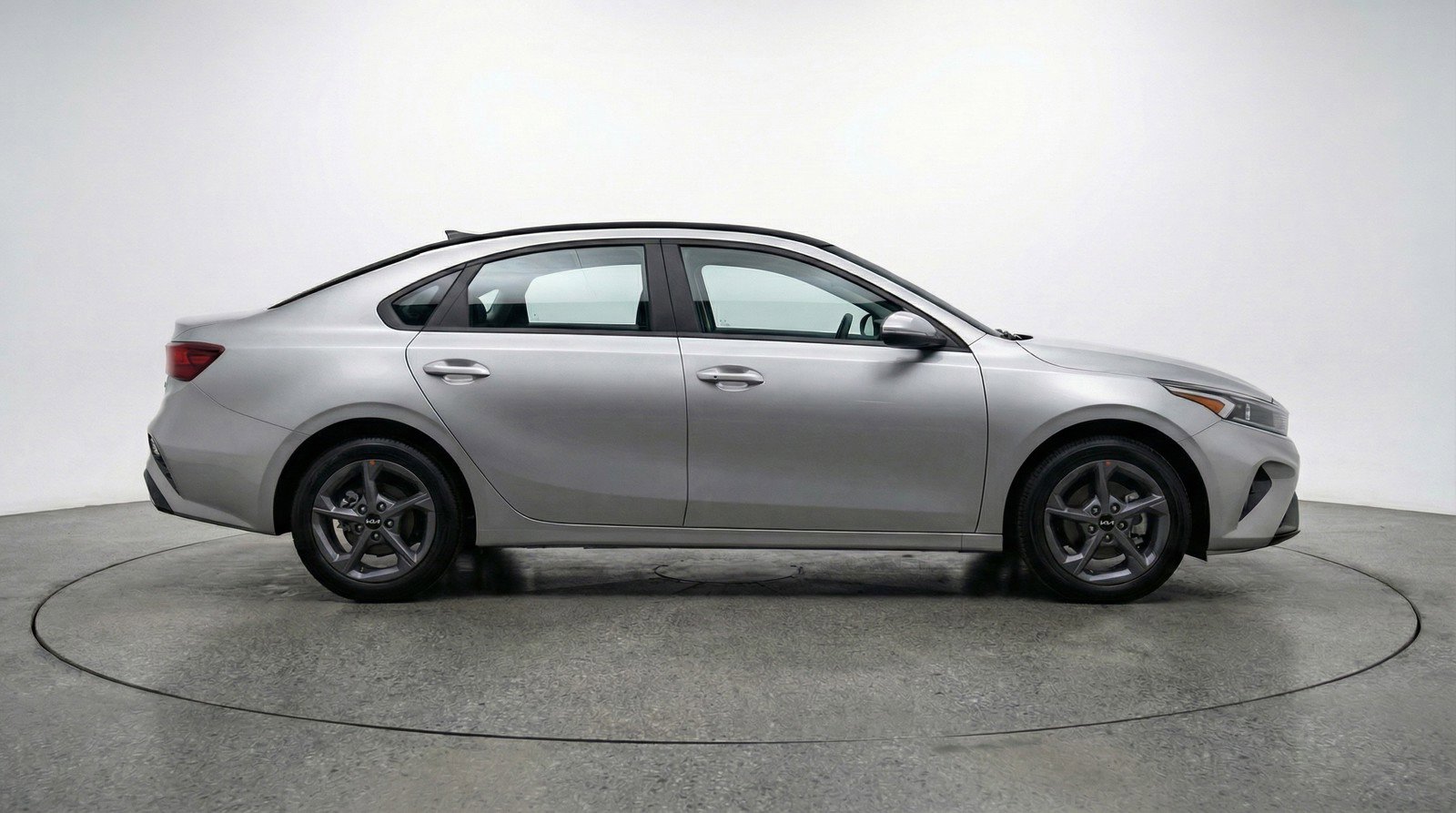 Used 2025 Kia K4 LXS image 11