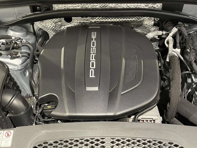 Used 2020 Porsche Macan AWD/4WD image 14