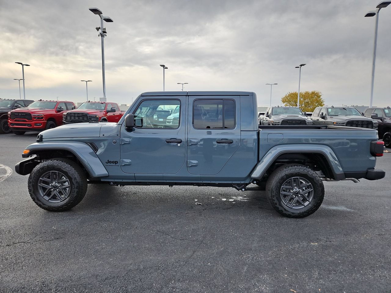 New 2026 Jeep Gladiator Sport AWD/4WD image 4