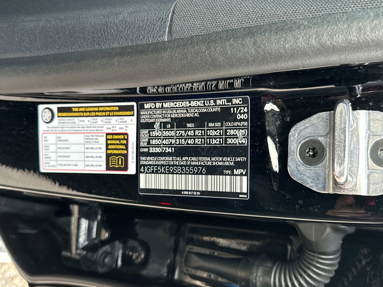 Certified 2025 Mercedes-Benz GLS 450 4MATIC image 32