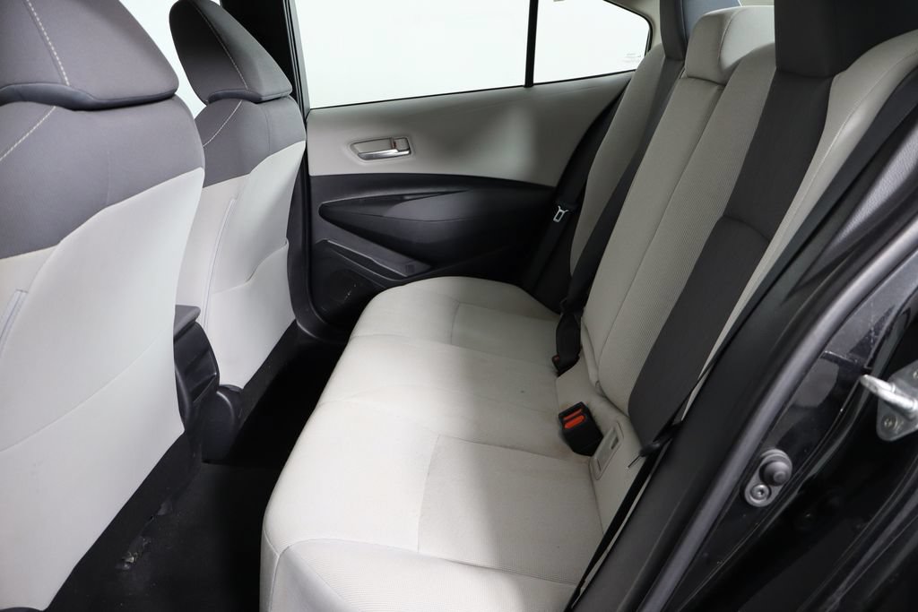 Used 2020 Toyota Corolla LE FWD image 16