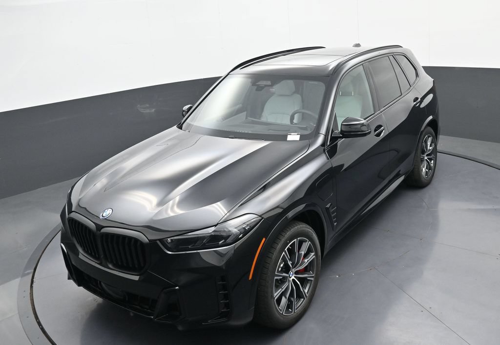 New 2026 BMW X5 xDrive50e w/ M Sport Package AWD/4WD image 32