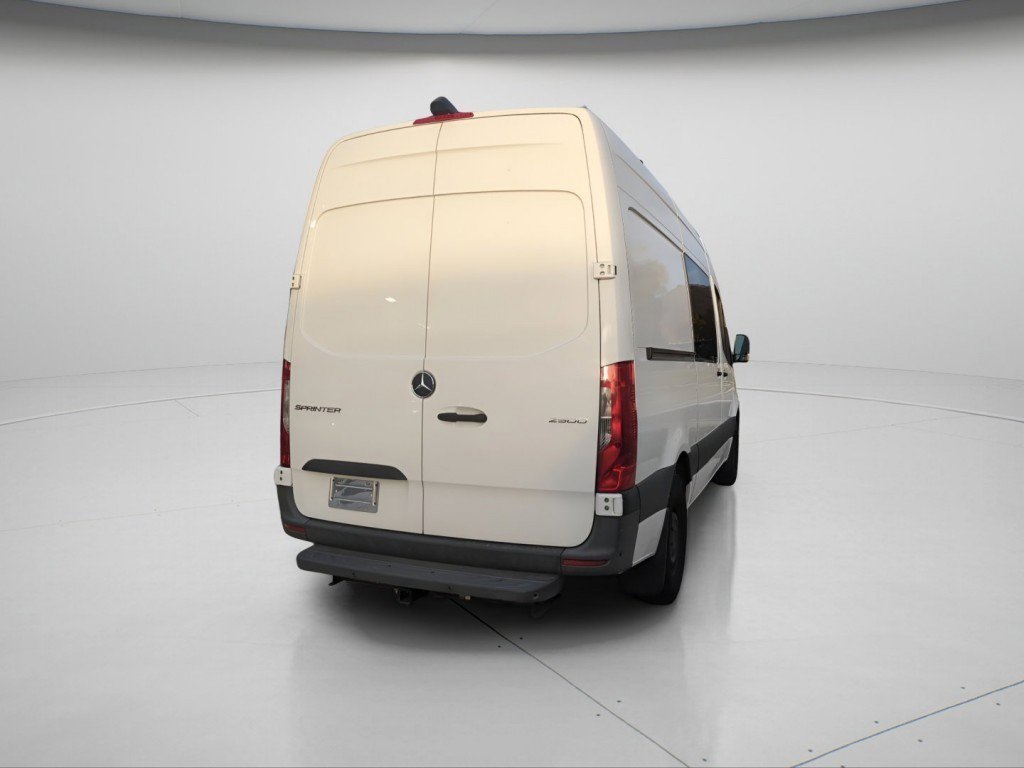 Used 2021 Freightliner Sprinter 2500 image 6