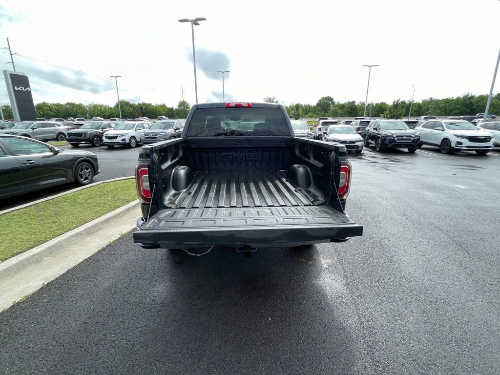 Used 2018 GMC Sierra 1500 SLT w/ SLT Premium Package AWD/4WD image 10