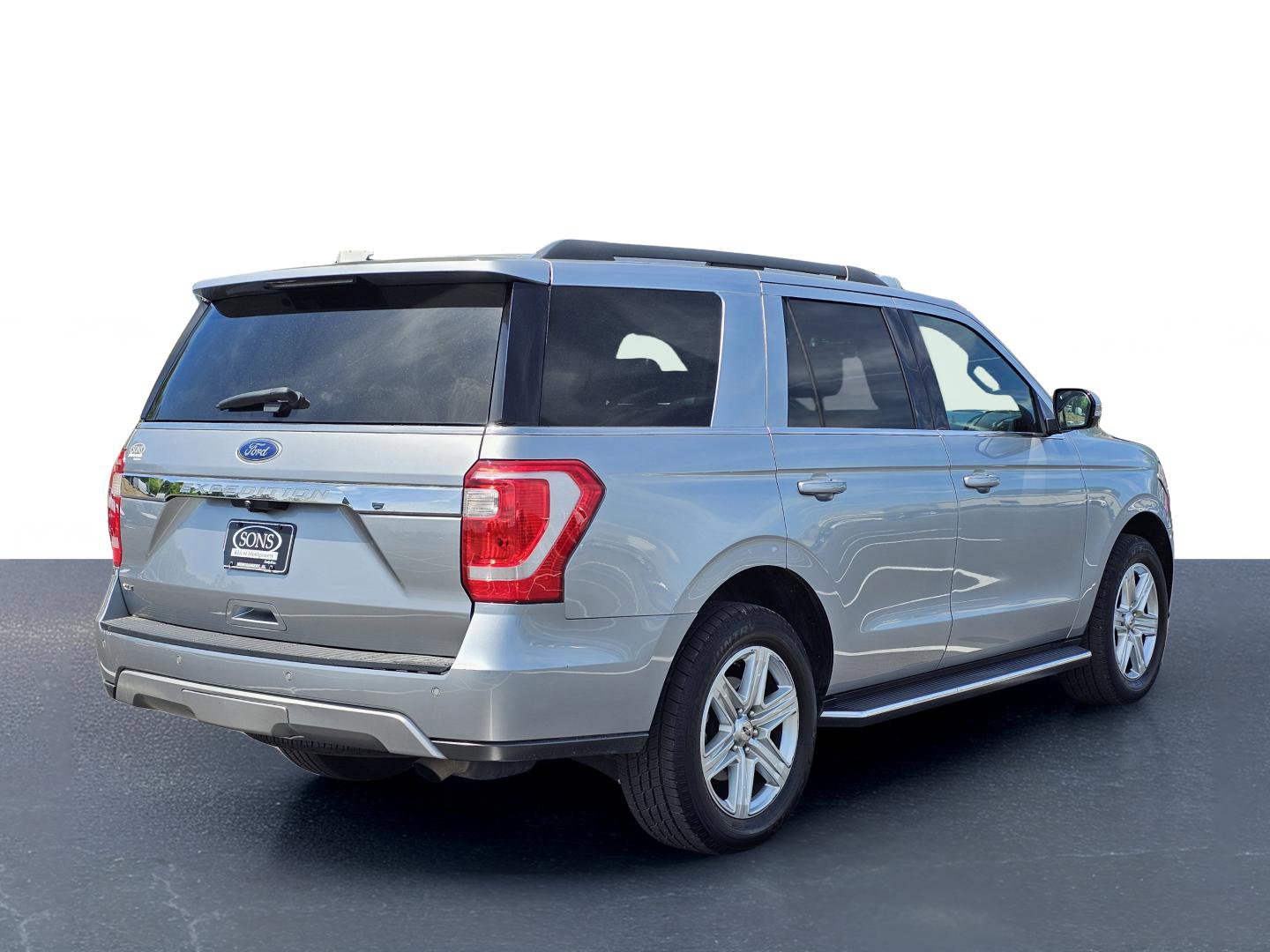 Used 2020 Ford Expedition XLT w/ Equipment Group 202A image 8