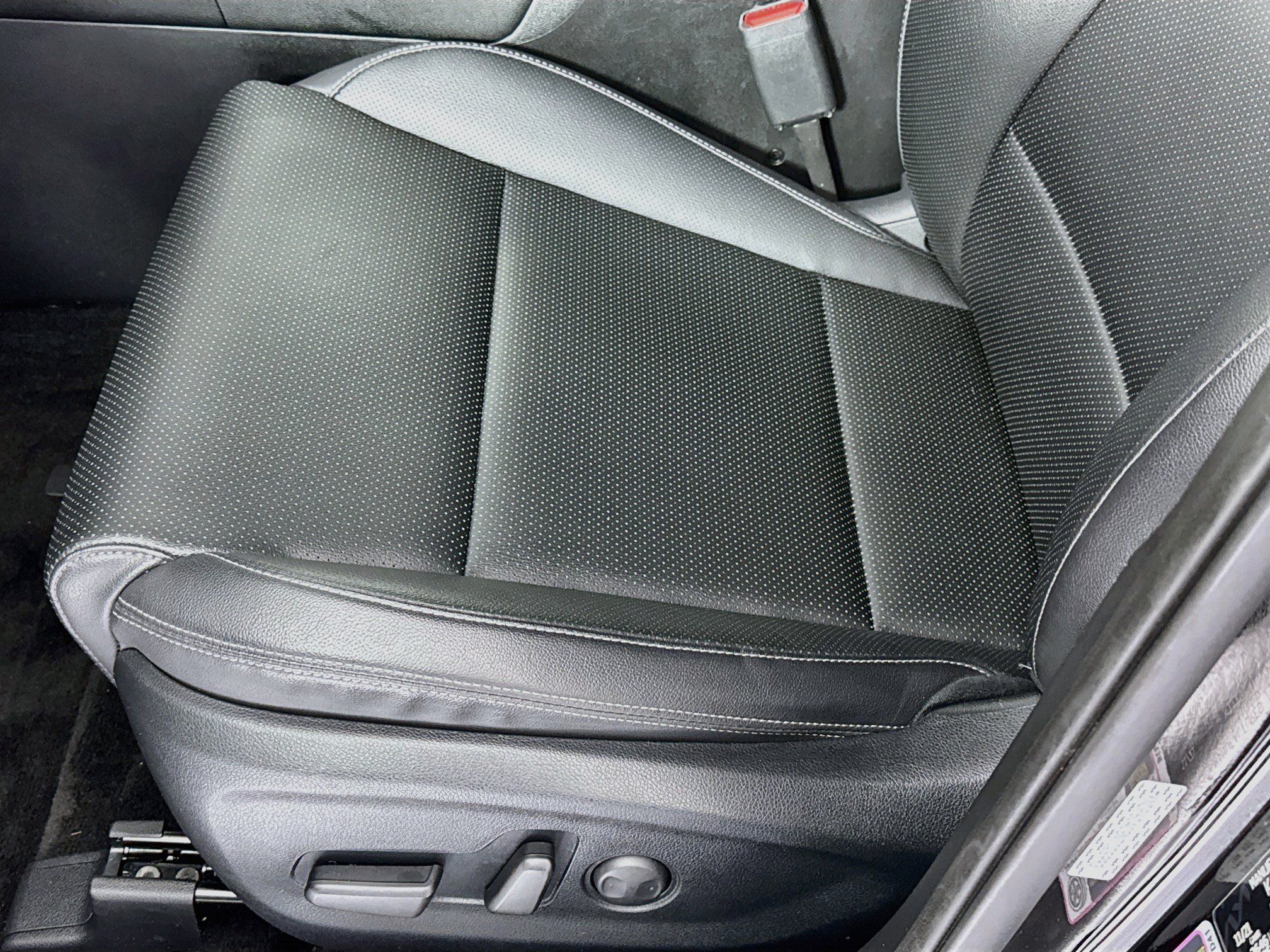 Used 2022 Kia Sportage Nightfall Edition w/ Nighfall AWD Premium Package image 18