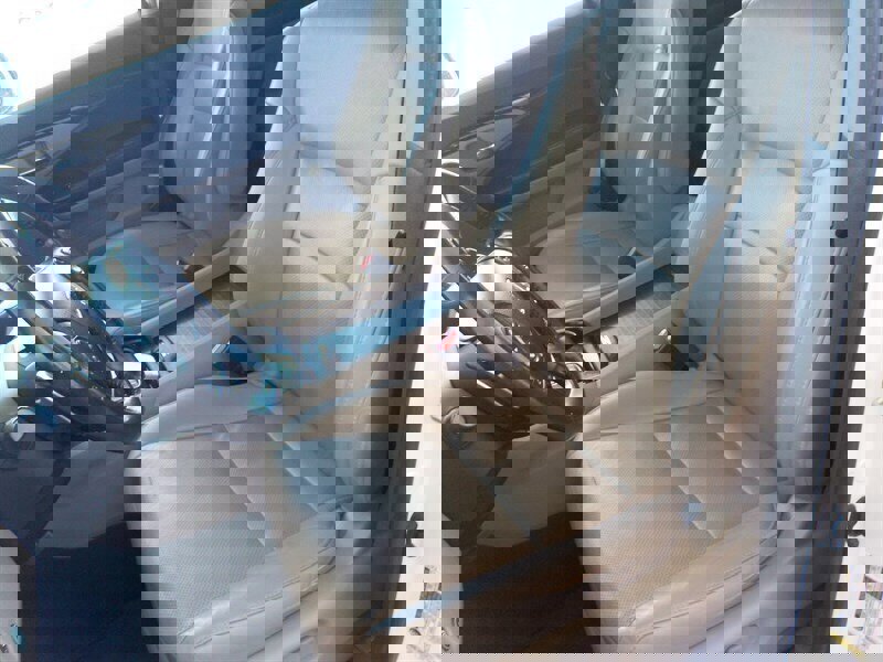 Used 2016 Honda Pilot Elite image 4