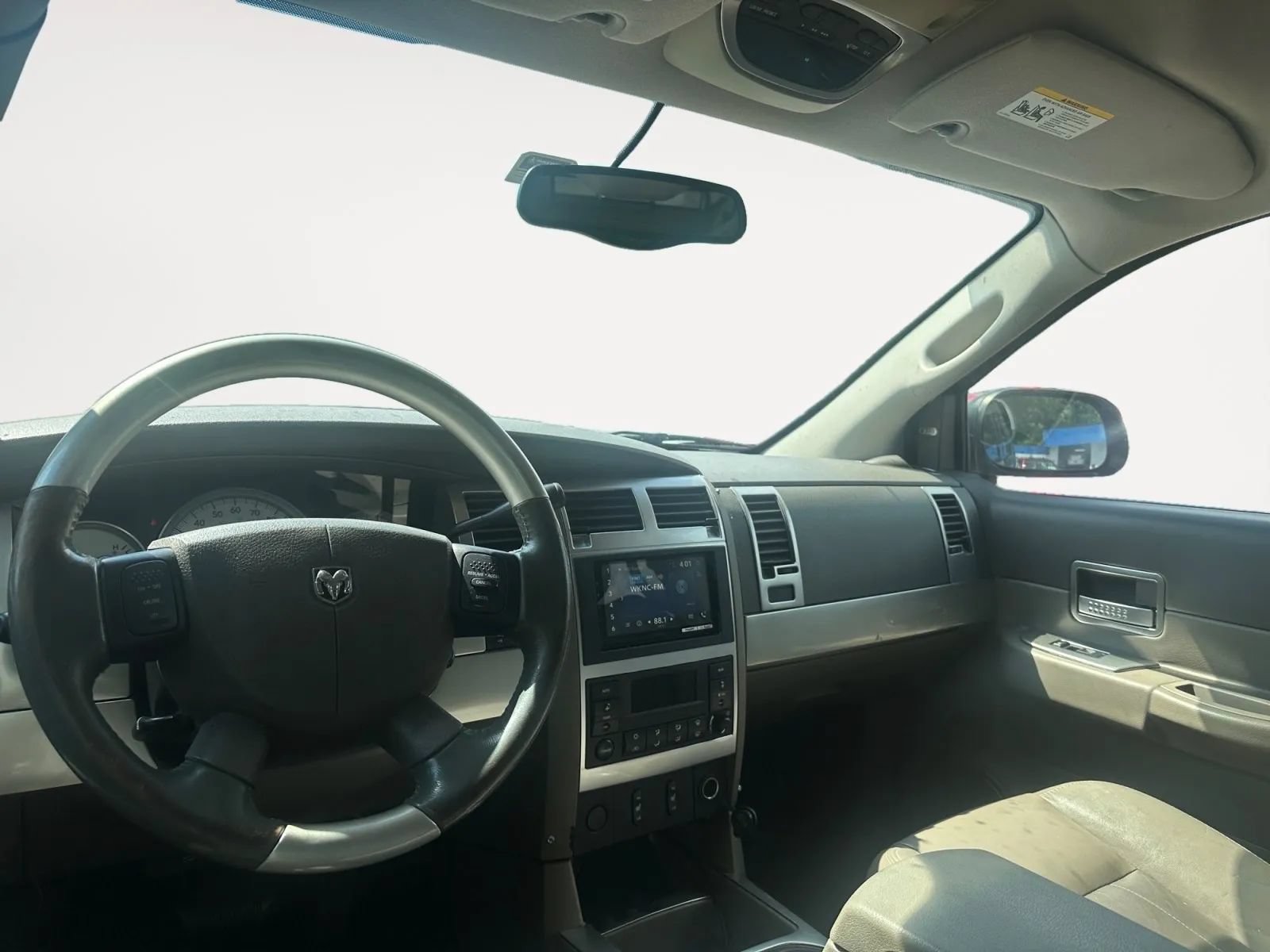 Used 2005 Dodge Durango Limited AWD/4WD image 10