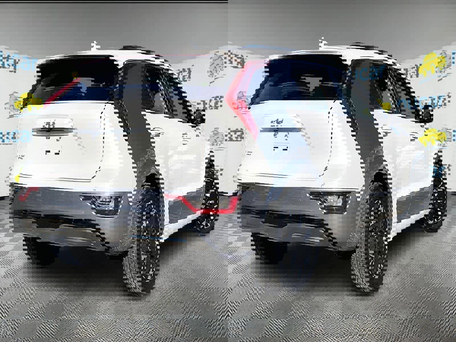 Used 2023 Kia Niro Wave w/ Wave Preserve Package image 6