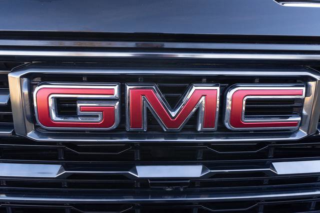 Used 2024 GMC Sierra 2500 AT4 w/ AT4 Premium Plus Package image 48