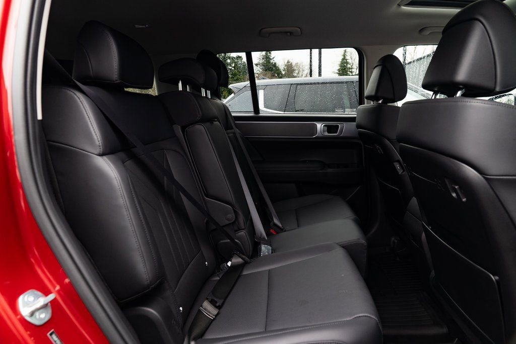 Used 2025 Hyundai Santa Fe XRT image 23