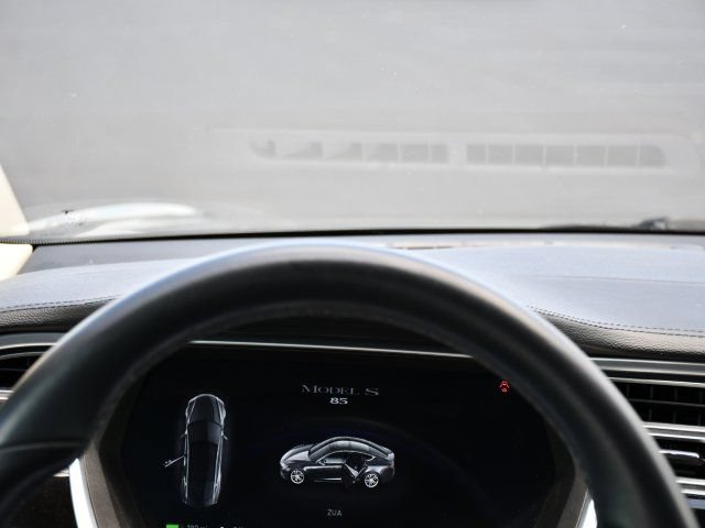 Used 2014 Tesla Model S RWD image 24