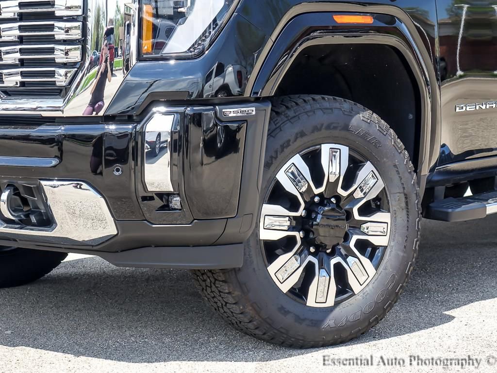 Used 2026 GMC Sierra 2500 Denali w/ Denali Reserve Package AWD/4WD image 5