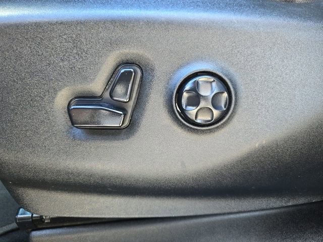 Used 2019 Chrysler Pacifica Touring Plus w/ Advanced Safetytec Group image 10