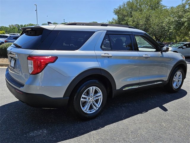 Used 2023 Ford Explorer XLT image 13