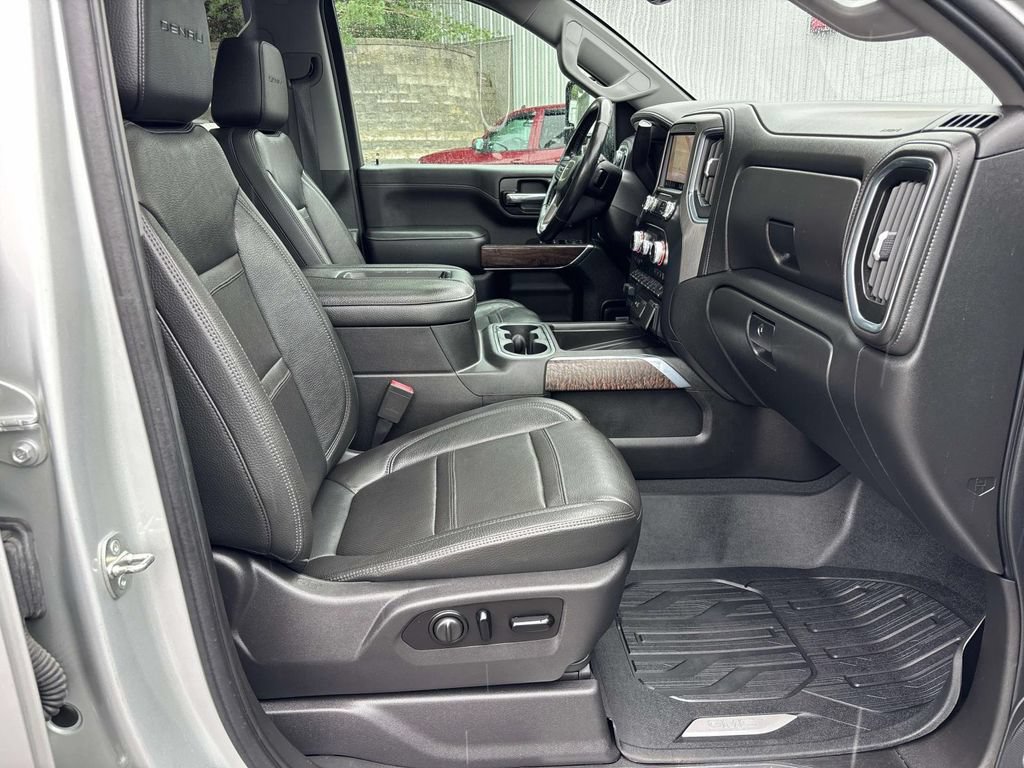 Used 2020 GMC Sierra 2500 Denali w/ Denali Ultimate Package AWD/4WD image 19