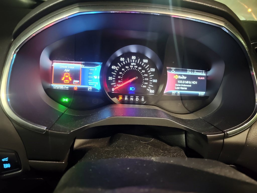 Used 2019 Ford Edge ST w/ Equipment Group 401A AWD/4WD image 11
