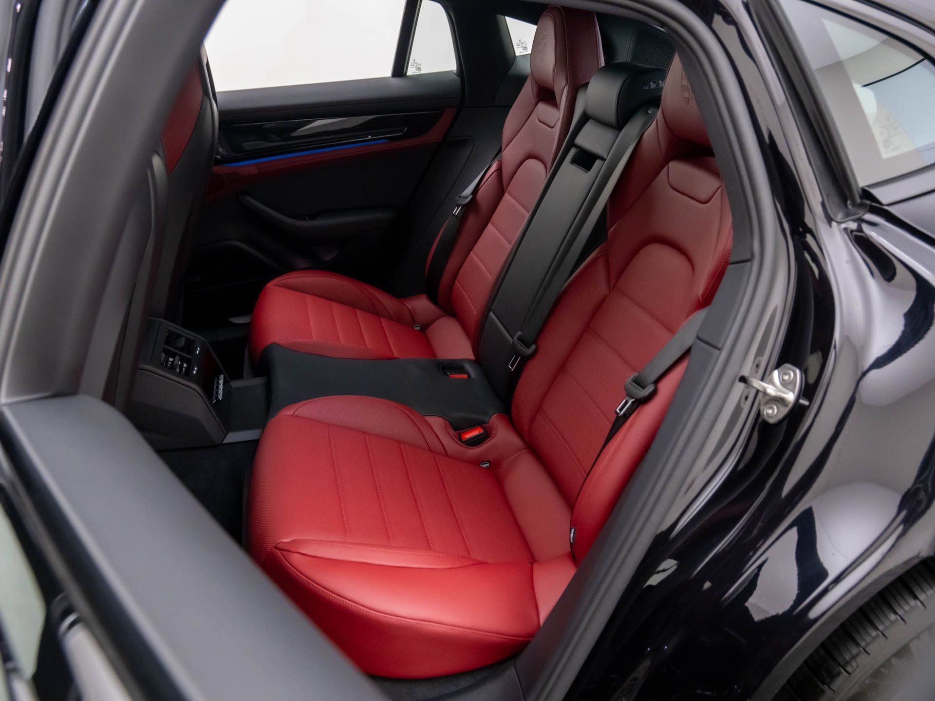 New 2026 Porsche Panamera 4 image 17