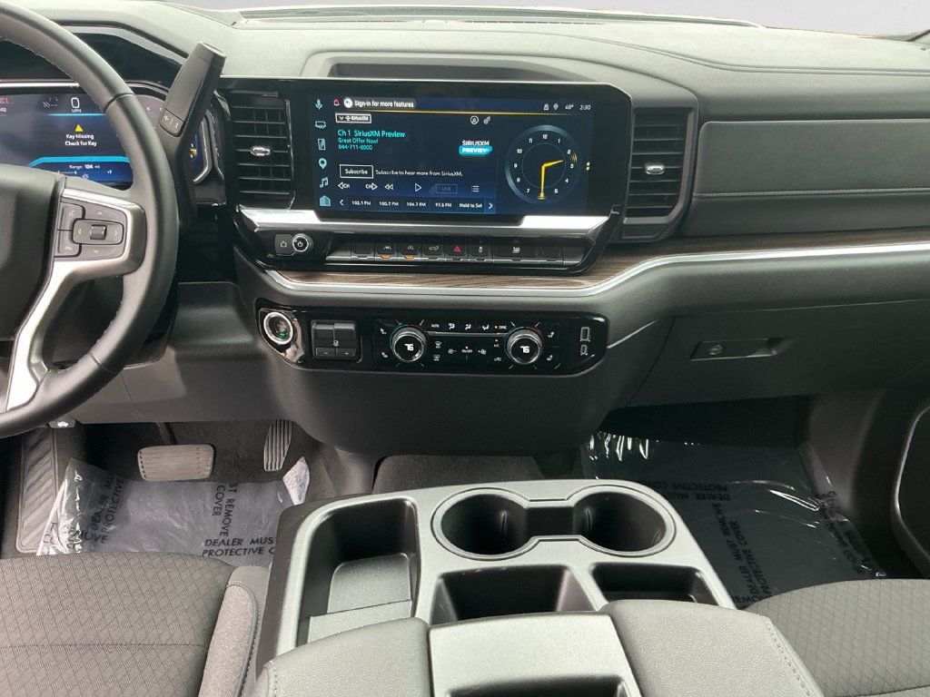 Used 2026 Chevrolet Silverado 1500 LT AWD/4WD image 11