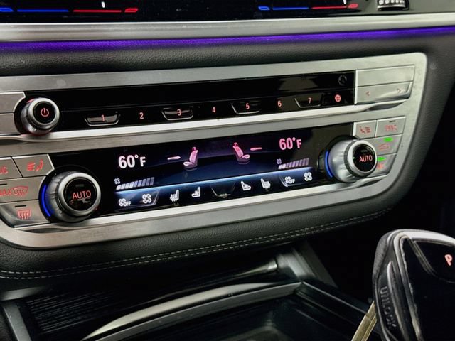 Used 2022 BMW 740i w/ M Sport Package RWD image 18