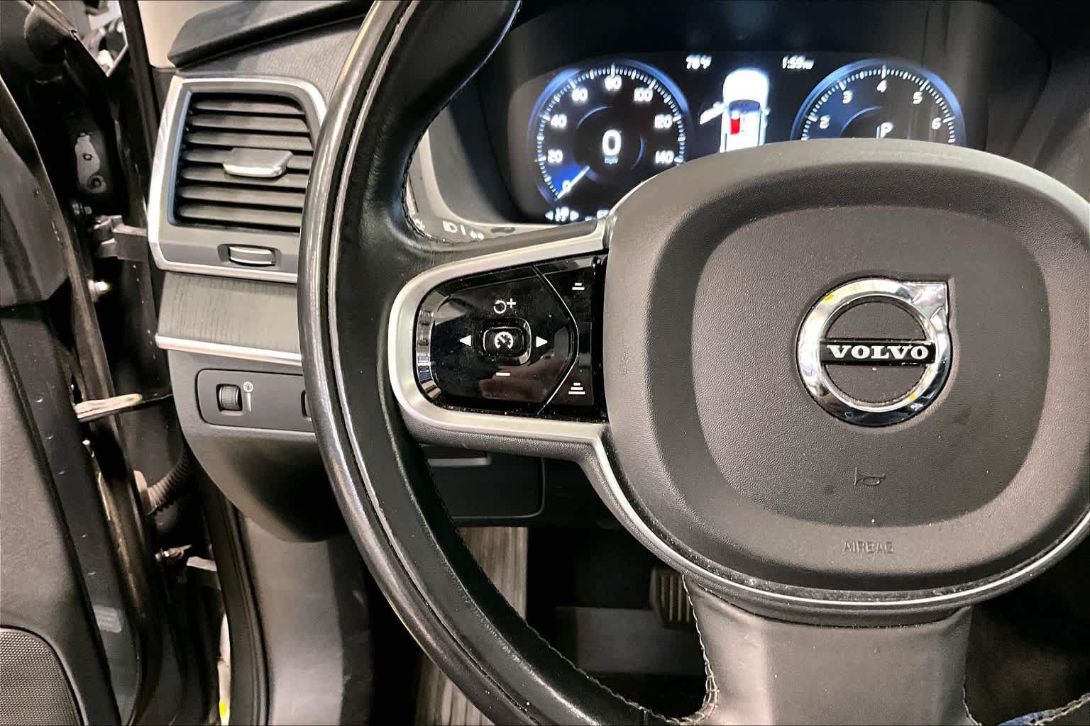 Used 2020 Volvo XC90 T6 Momentum w/ Protection Package Premier AWD/4WD image 23
