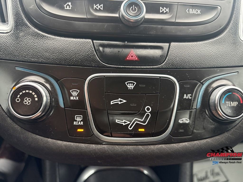 Used 2018 Chevrolet Malibu LT FWD image 19