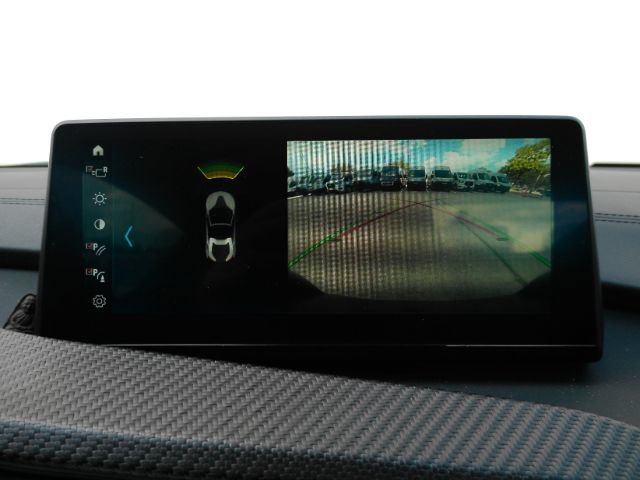 Used 2019 BMW i8 Roadster AWD/4WD image 12