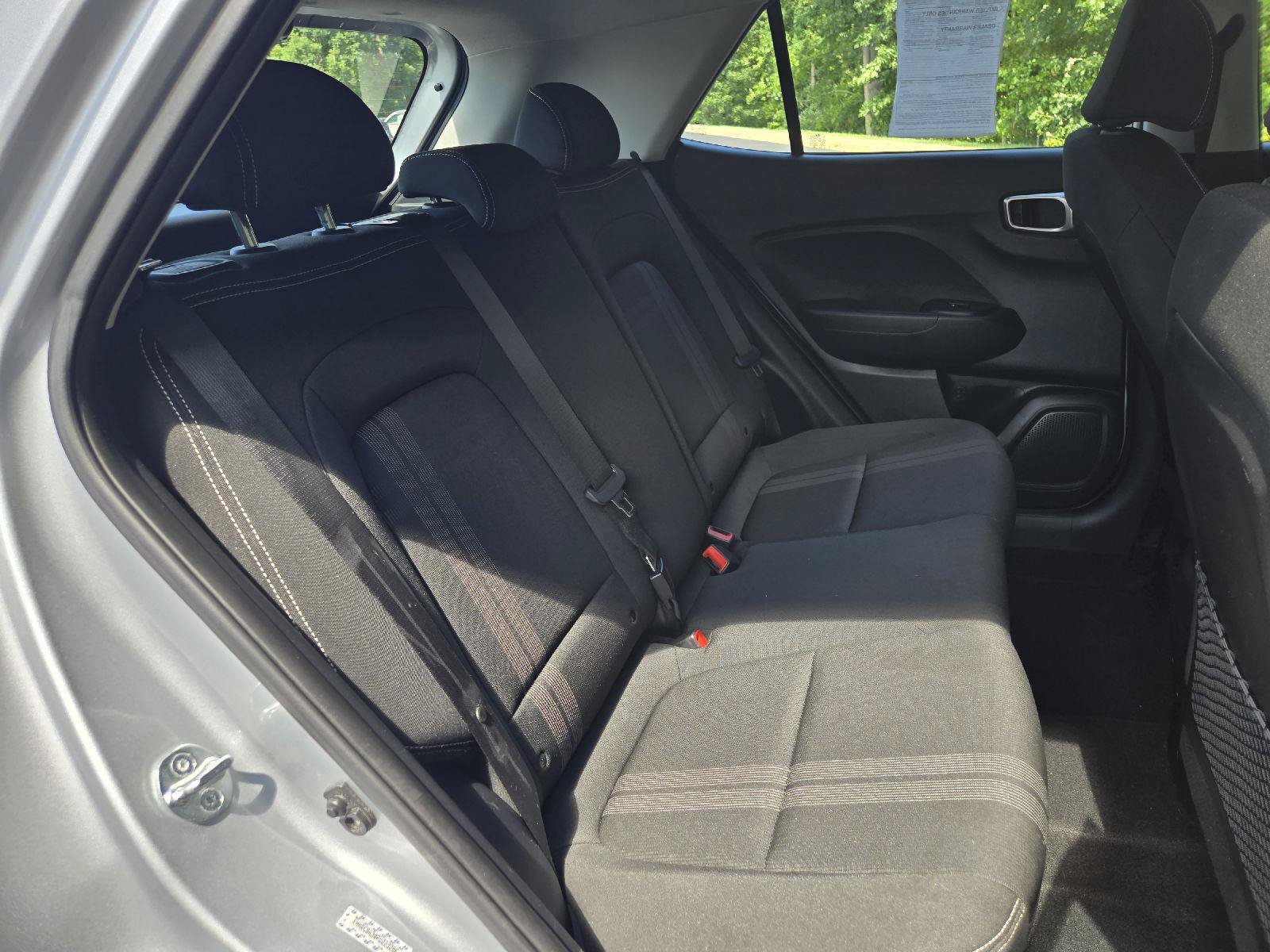 Used 2023 Hyundai Venue SEL FWD image 27