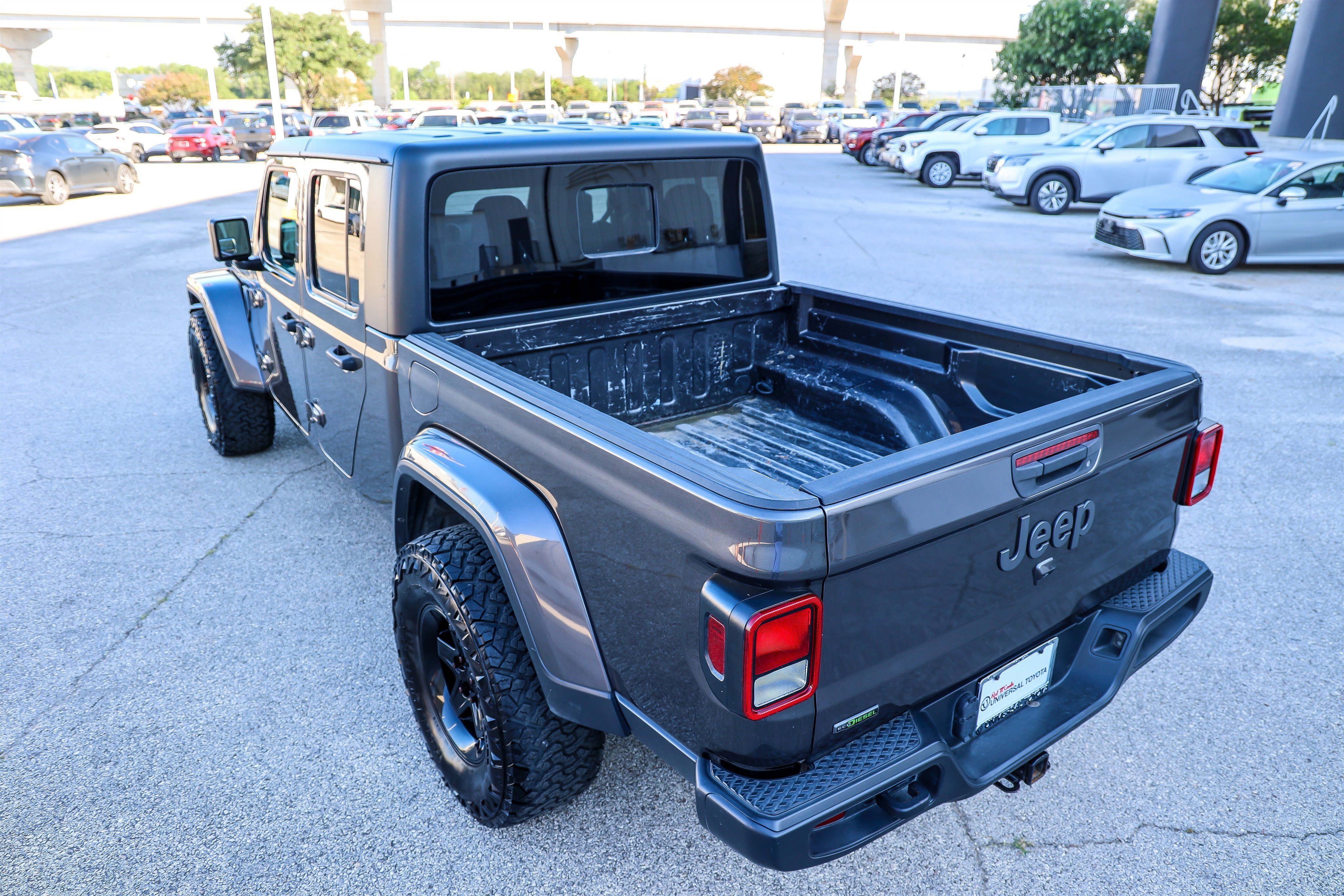 Used 2021 Jeep Gladiator Sport w/ Quick Order Package 26Q 80th AWD/4WD image 12