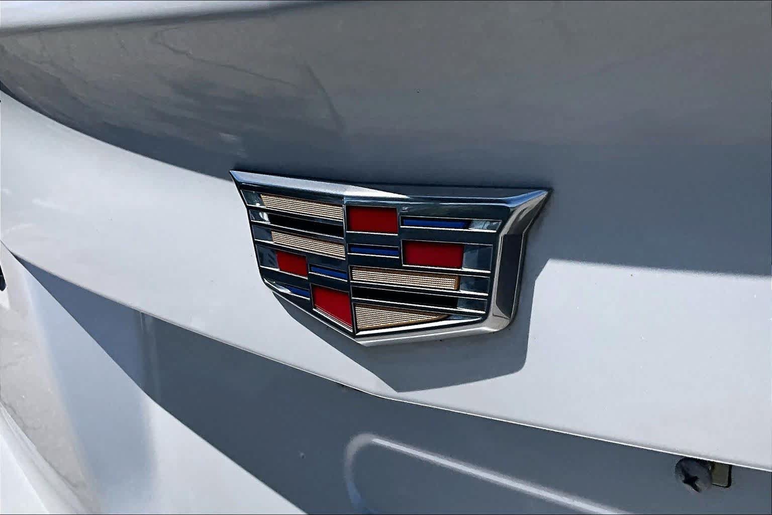 Used 2024 Cadillac XT4 Premium Luxury FWD image 31