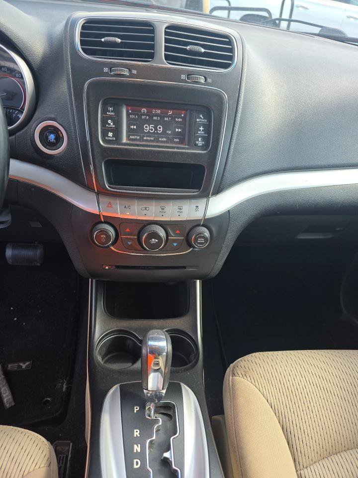 Used 2011 Dodge Journey Express w/ Popular Equipment Group FWD image 11