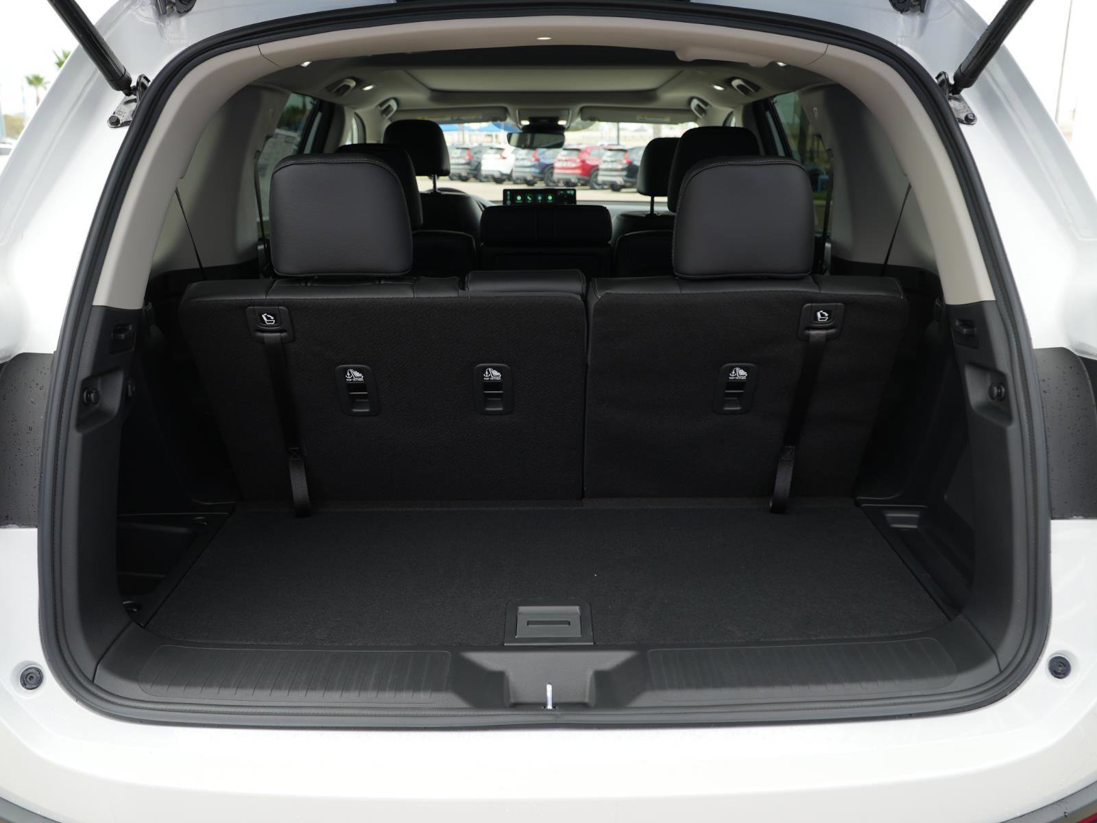 New 2026 Honda Pilot Touring image 7