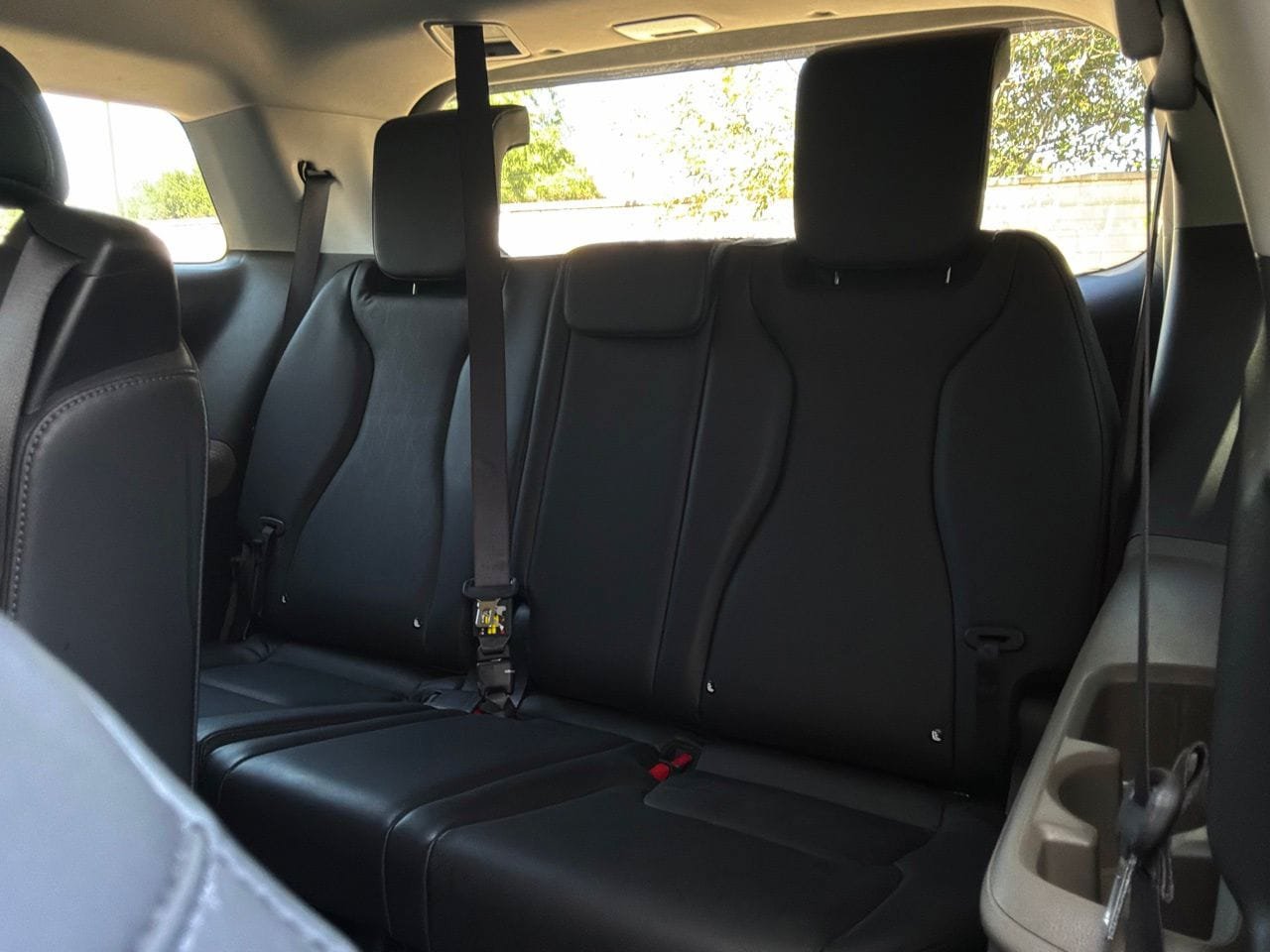Used 2026 Kia Carnival FWD image 12