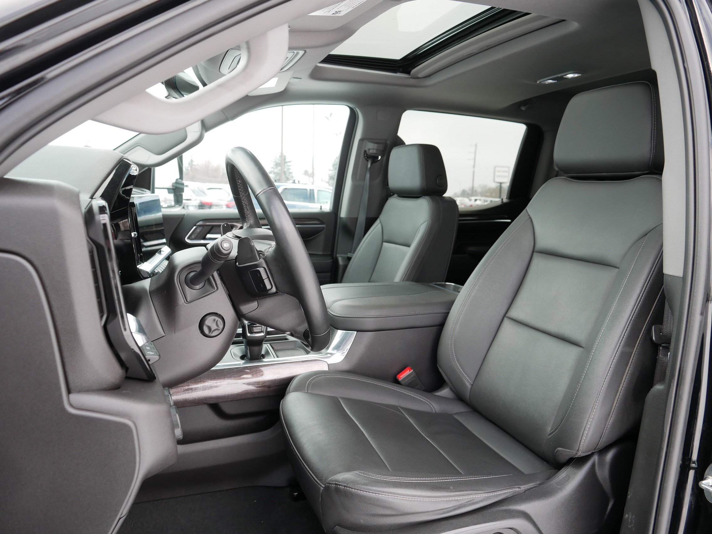 Used 2023 Chevrolet Silverado 1500 LTZ w/ LTZ Premium Package image 34