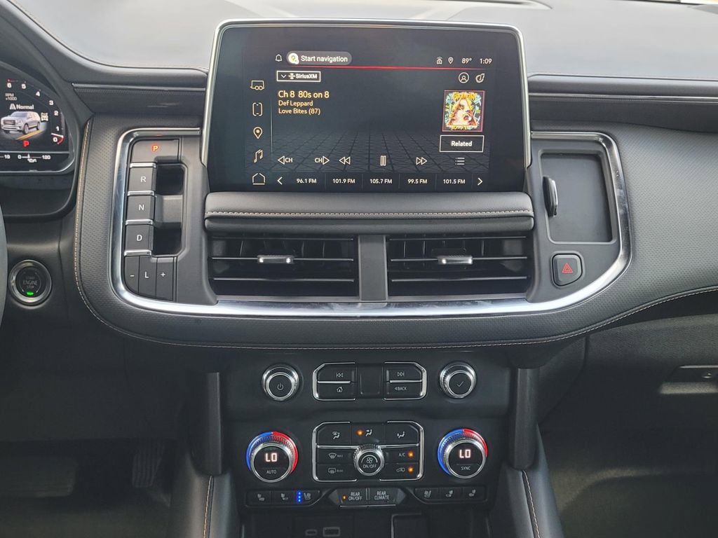 Used 2023 GMC Yukon AT4 w/ AT4 Premium Plus Package AWD/4WD image 18