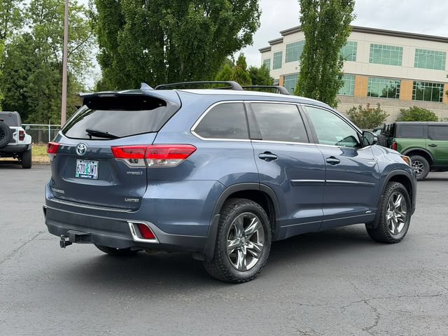 Used 2017 Toyota Highlander Limited Platinum AWD/4WD image 3