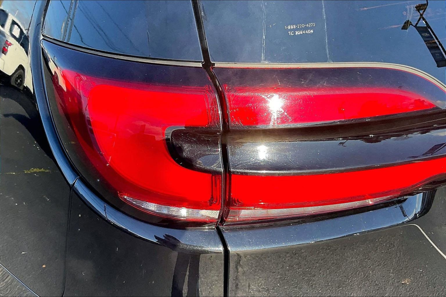 Used 2024 Chrysler Pacifica Touring-L image 27