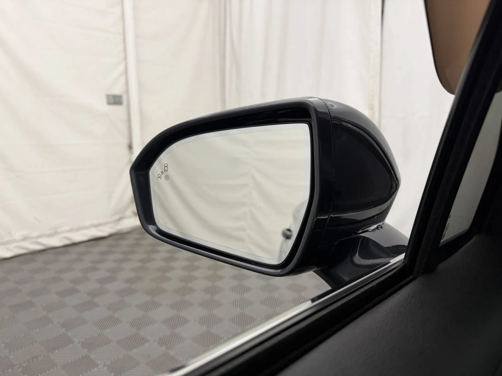 Used 2015 Lincoln MKC AWD w/ Equipment Group 102A Reserve image 11