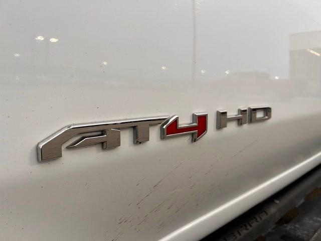 Used 2023 GMC Sierra 3500 AT4 w/ AT4 Preferred Package AWD/4WD image 11