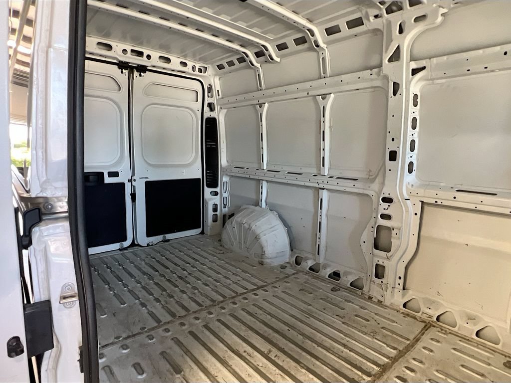 Used 2024 RAM ProMaster 2500 w/ Convenience Group FWD image 23
