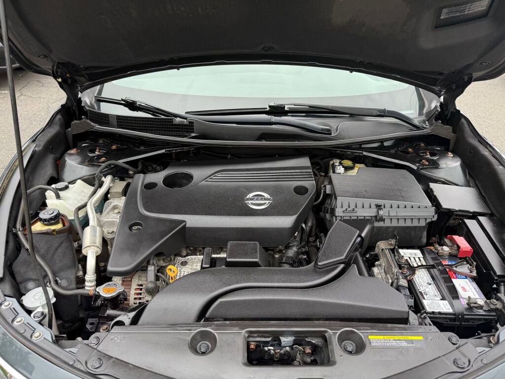 Used 2013 Nissan Altima 2.5 S FWD image 28
