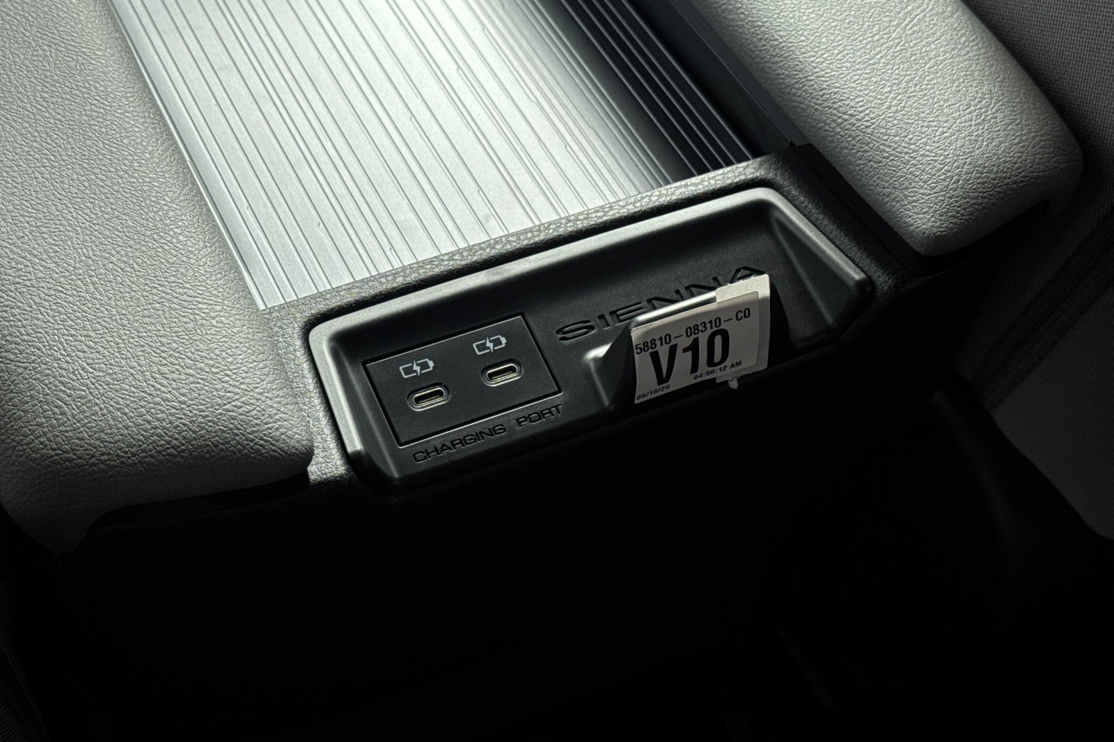New 2026 Toyota Sienna LE FWD image 15