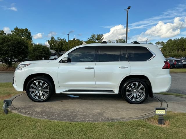 Used 2016 Lexus LX 570 4WD w/ Luxury Package image 4