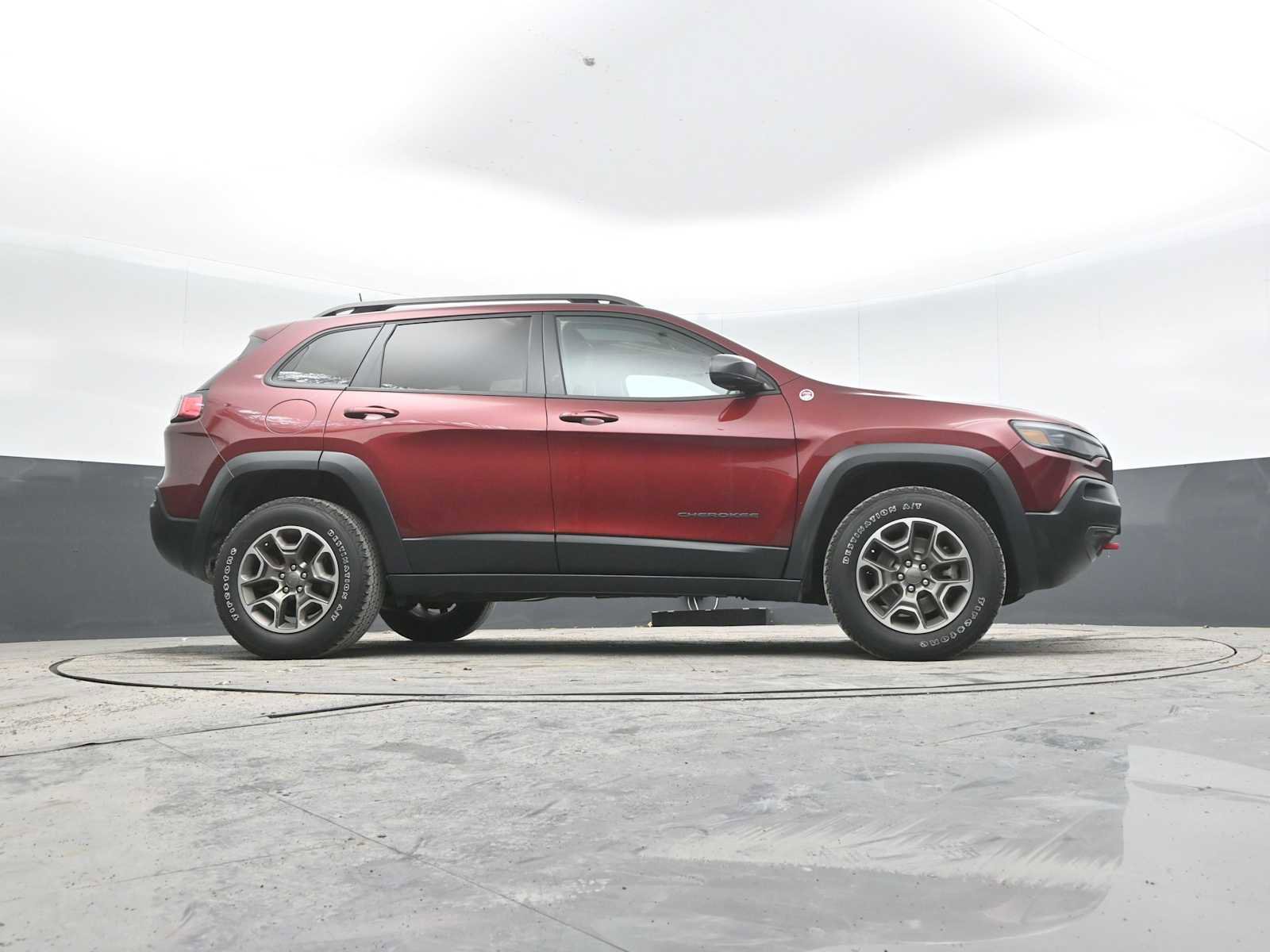 Used 2021 Jeep Cherokee Trailhawk w/ Sun, Sound & Nav Group image 28