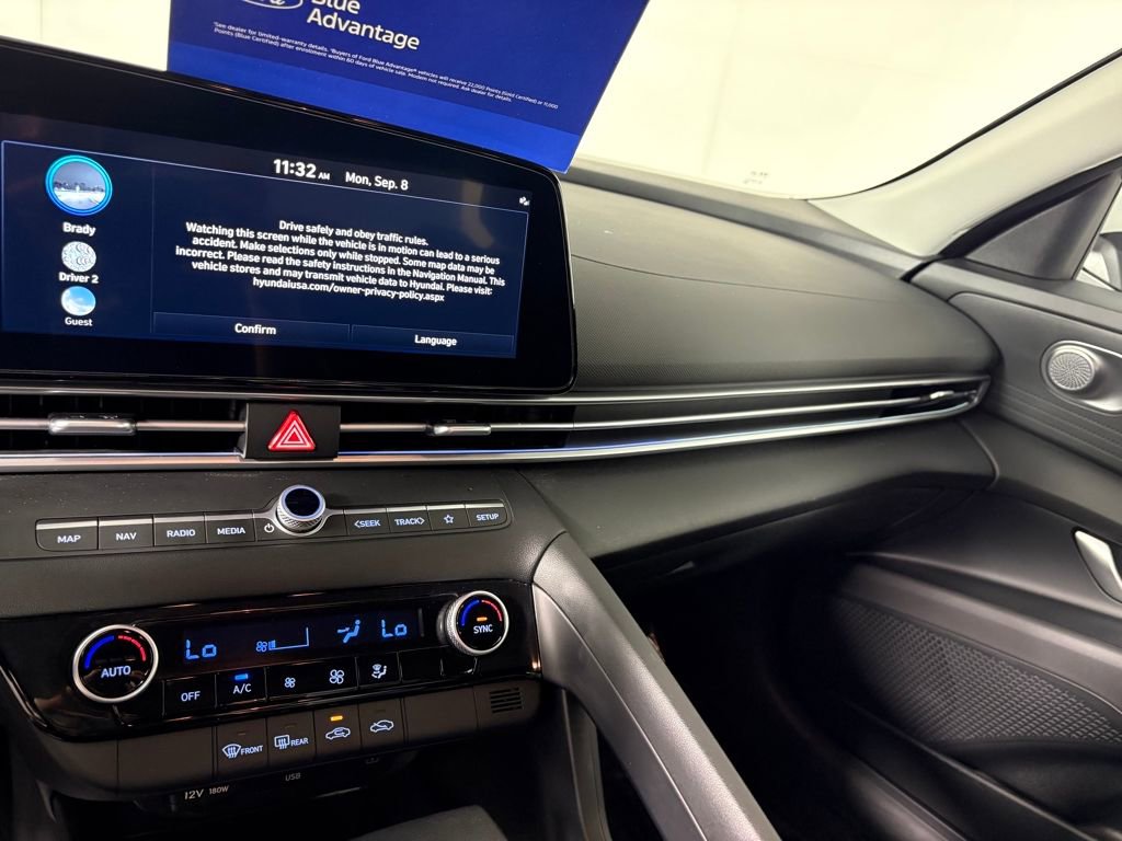 Used 2024 Hyundai Elantra SEL image 17