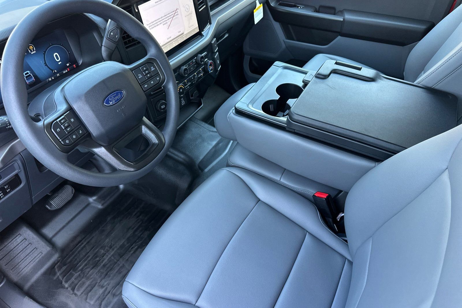 New 2025 Ford F150 XL w/ Equipment Group 103A High image 9