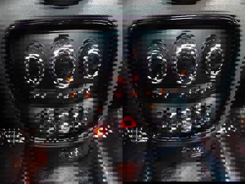 Used 2016 MINI Cooper Clubman image 15