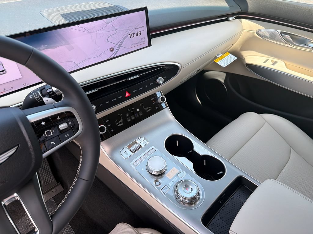 New 2027 Genesis GV70 2.5T Select AWD/4WD image 30